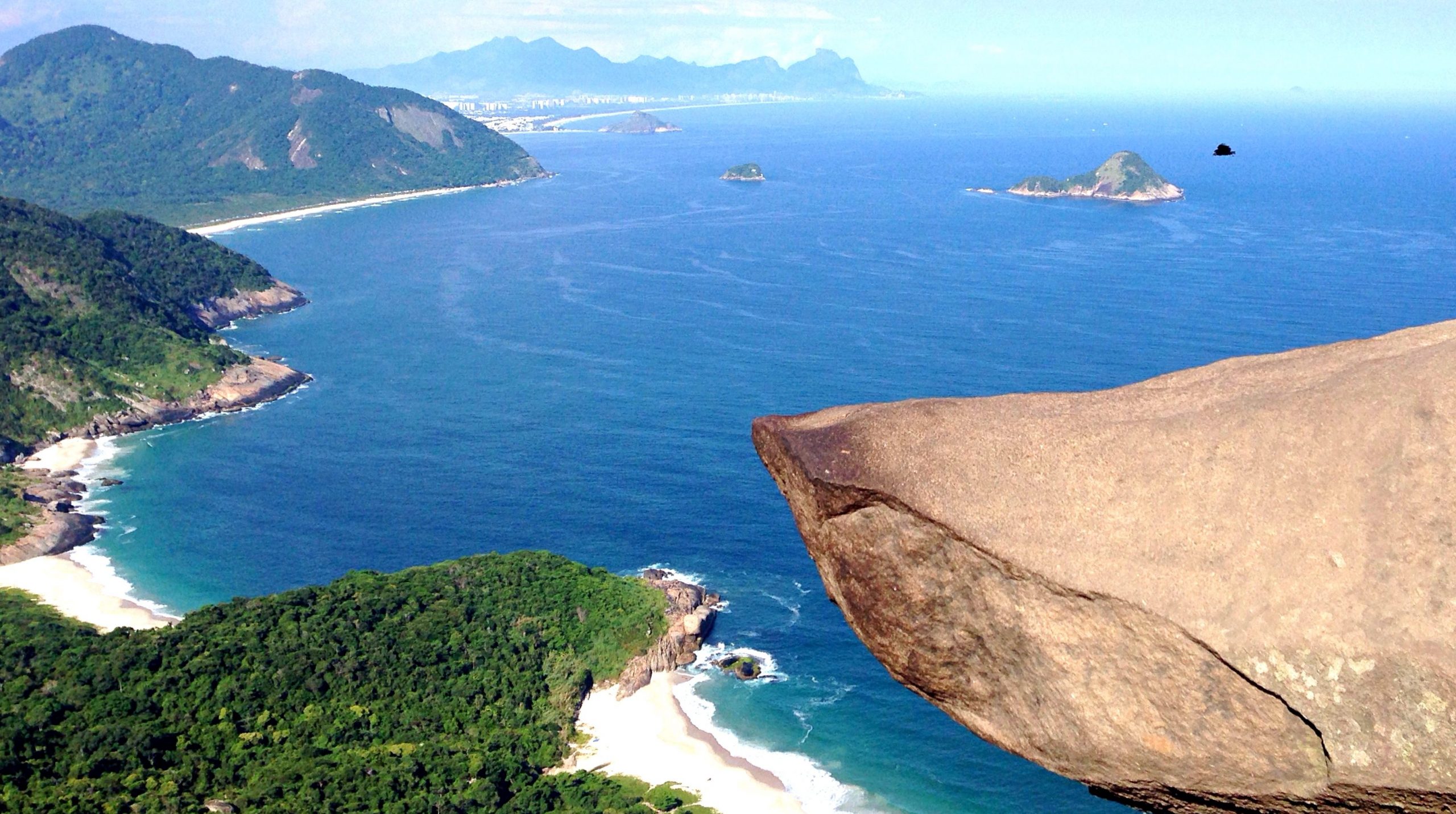 Pedra do Telégrafo está entre os melhores passeios na natureza em ranking mundial de turistas